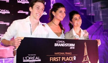 Alumnos de Ingeniería Comercial UAI ganan concurso Brandstorm L’Oreal Chile